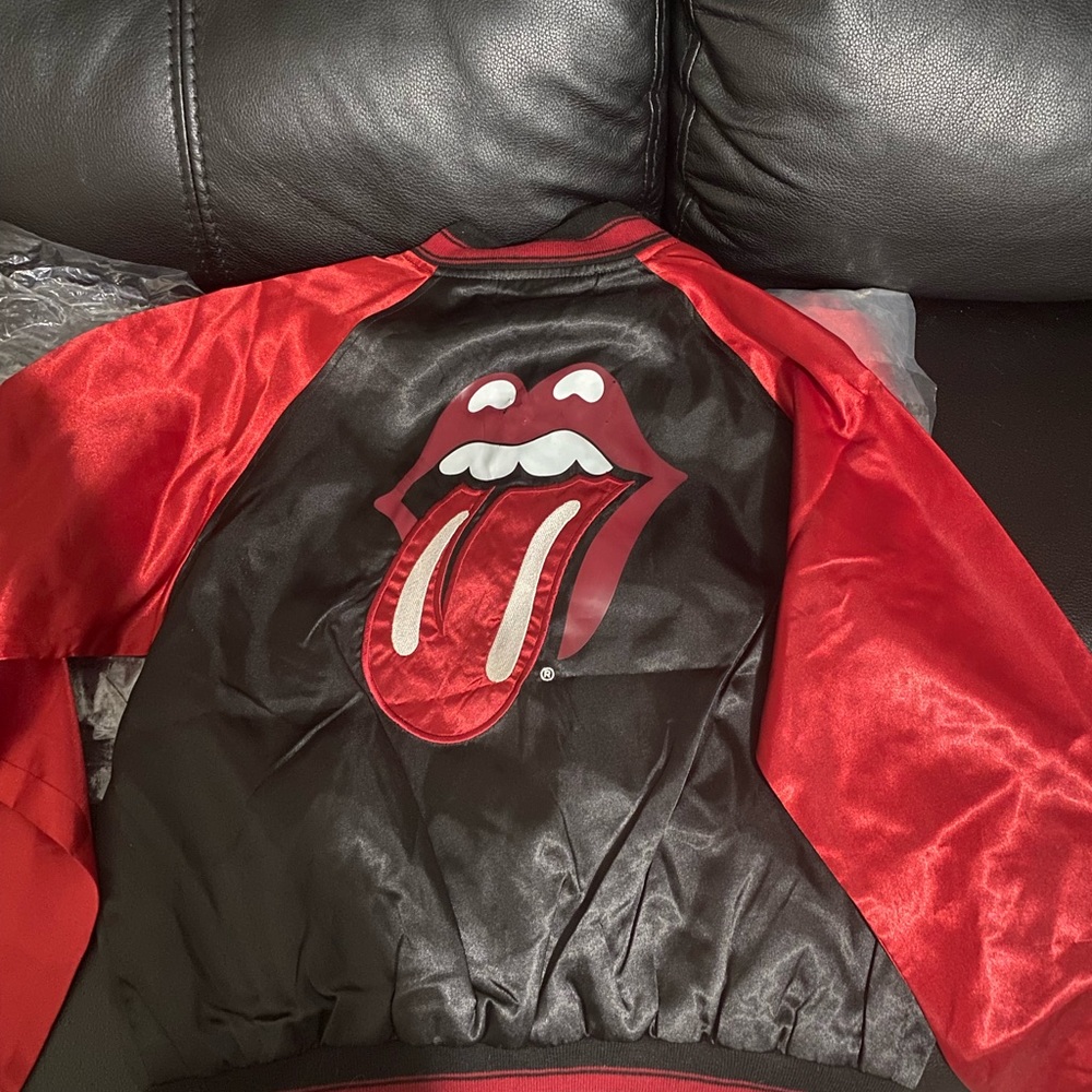 THE ROLLING STONES OFFICIALLY LICENSED JUNIORS SIZE VARSITY JACKET! BRAND NWT